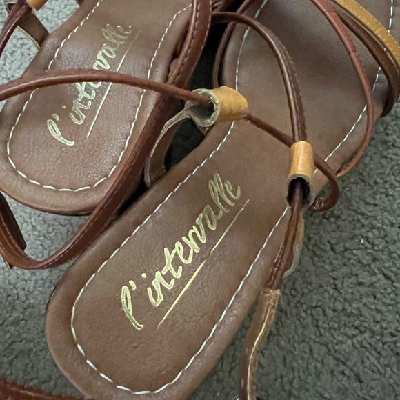 L’Intervalle Strappy Platform Sandals in Size 38 - Picture 3 of 4